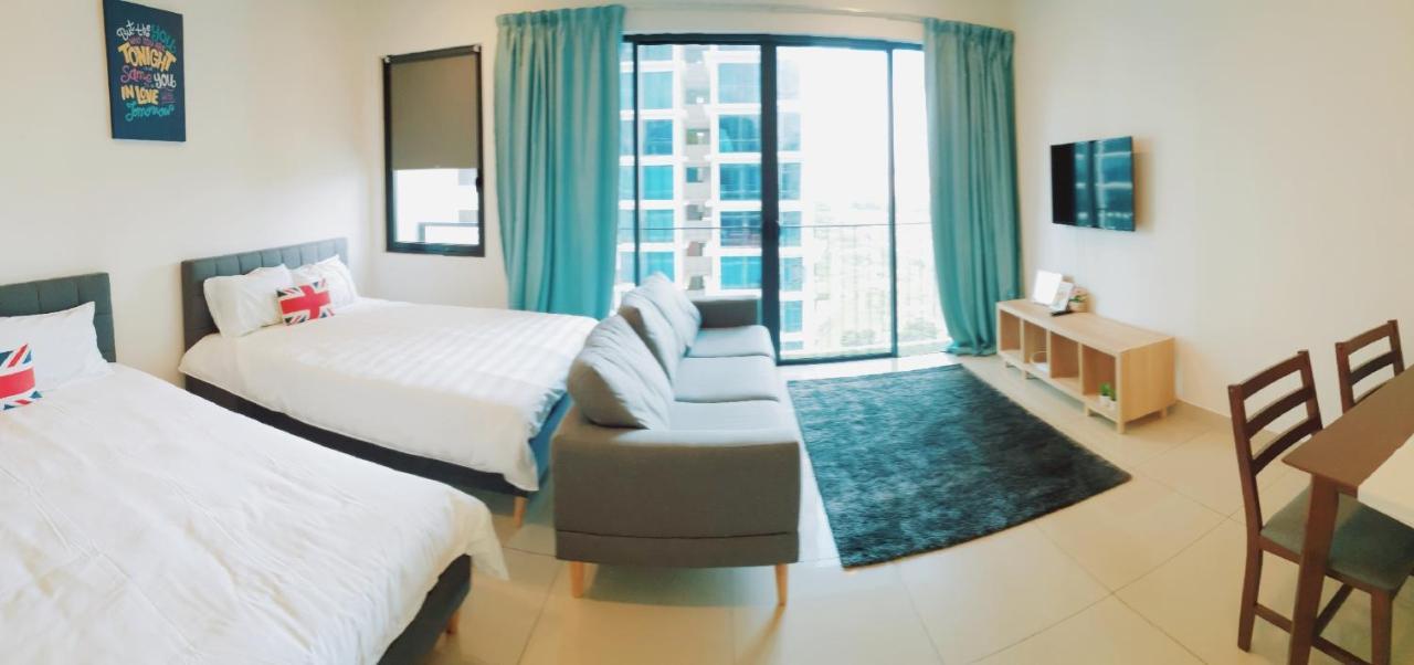 샤알람 Simple No 6- Trefoil Setia Alam- Near Setia Convention Centre B&B 외부 사진